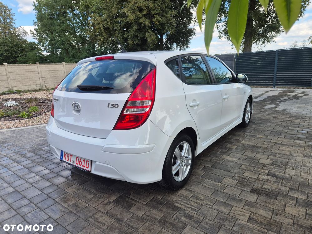 Hyundai i30 1.4 Comfort - 3