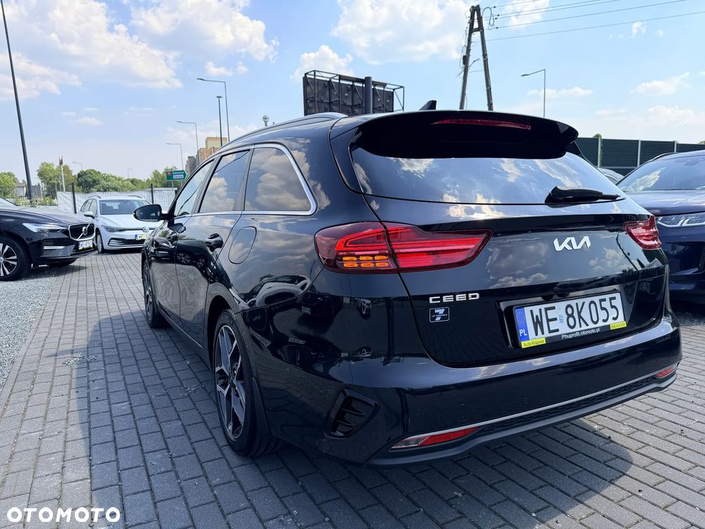 Kia Ceed 1.5 T-GDI Business Line - 12