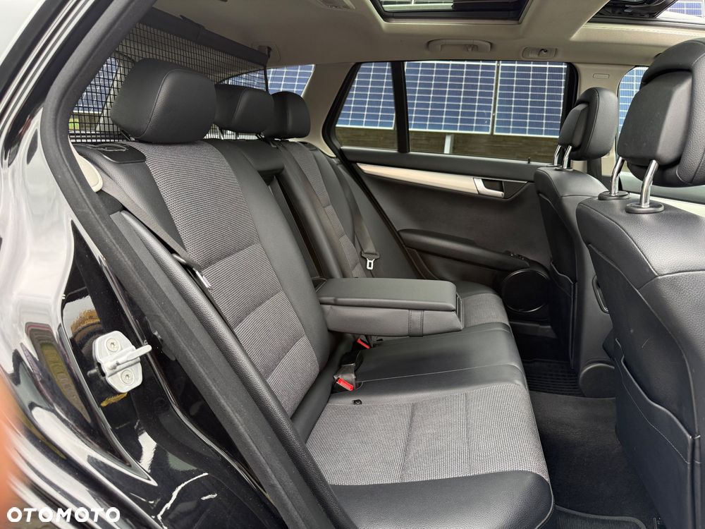 Mercedes-Benz Klasa C 220 CDI 7G-TRONIC Avantgarde Edition - 16