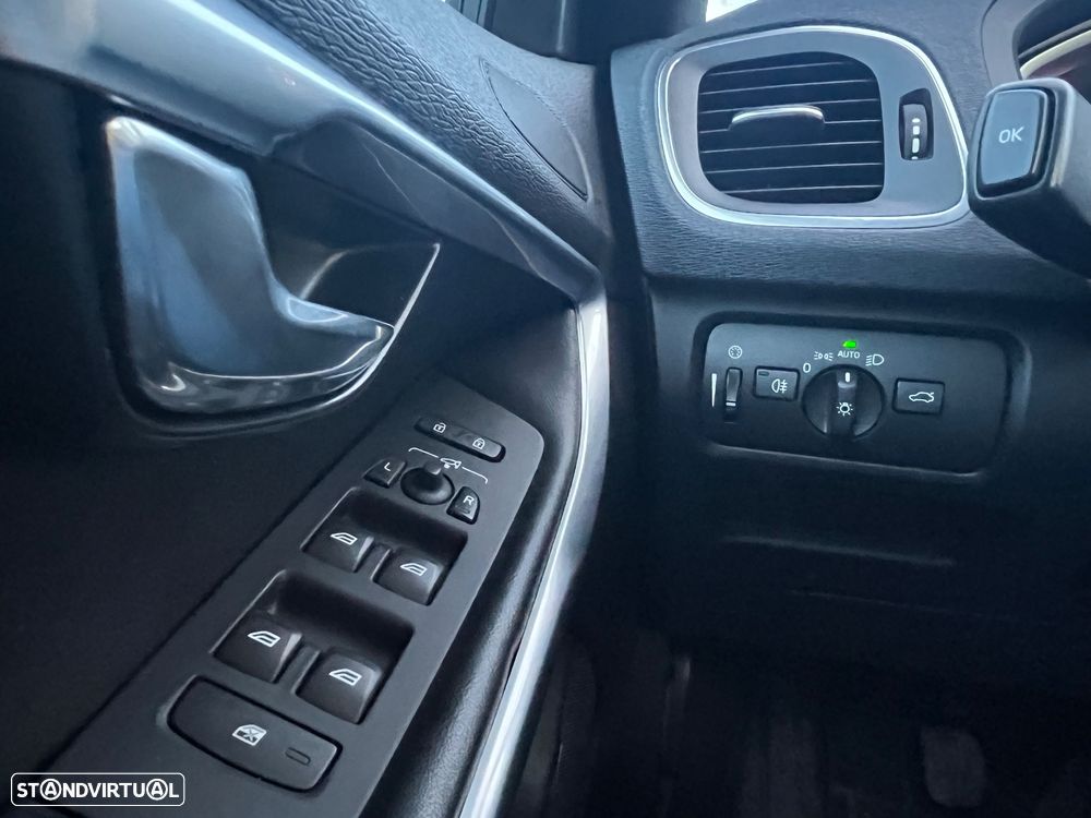 Volvo V40 2.0 D2 VOR - 8