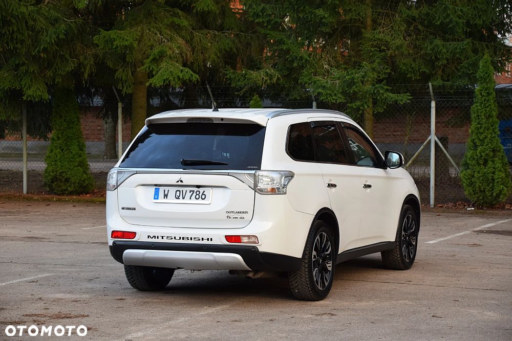 Mitsubishi Outlander 2.2 DI-D 4WD Automatik Diamant Edition+ - 16