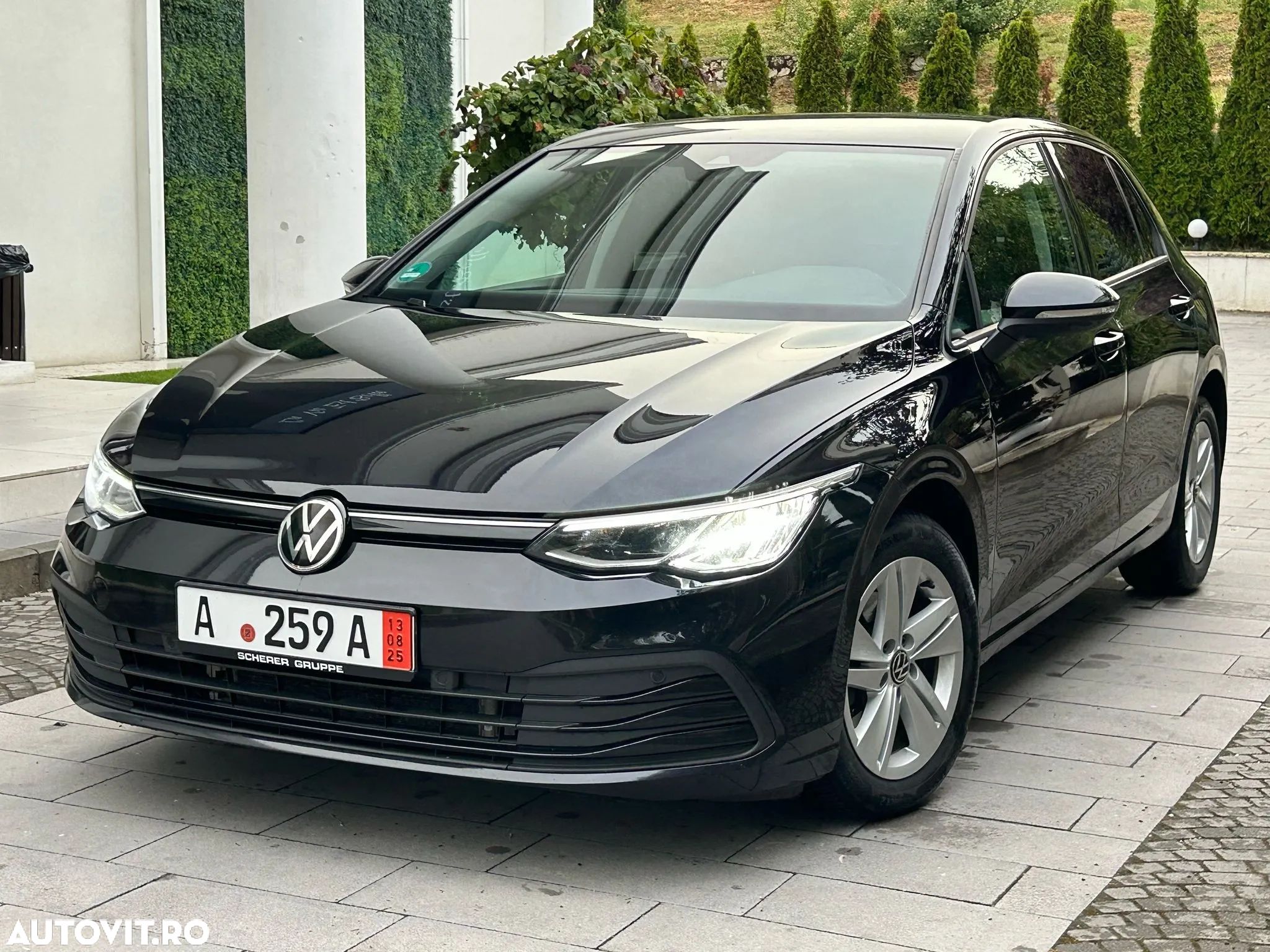 Volkswagen Golf 2.0 TDI DSG Life - 1