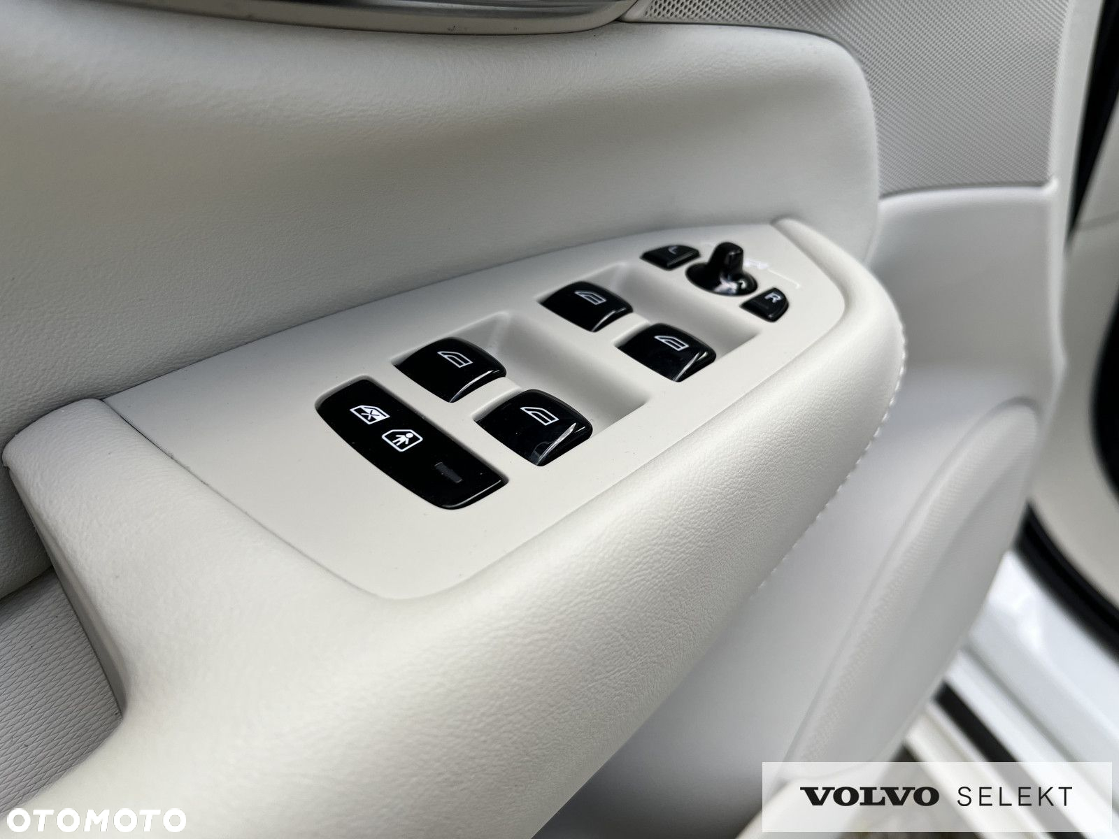 Volvo XC 90 - 14