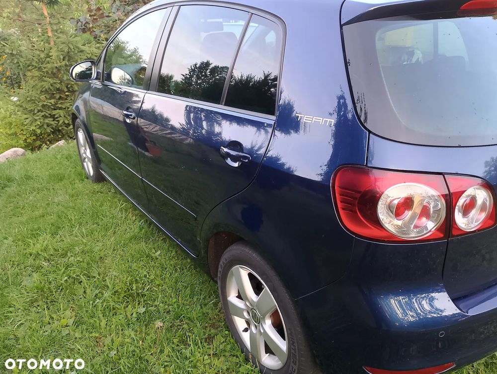 Volkswagen Golf Plus 1.6 TDI Highline - 30