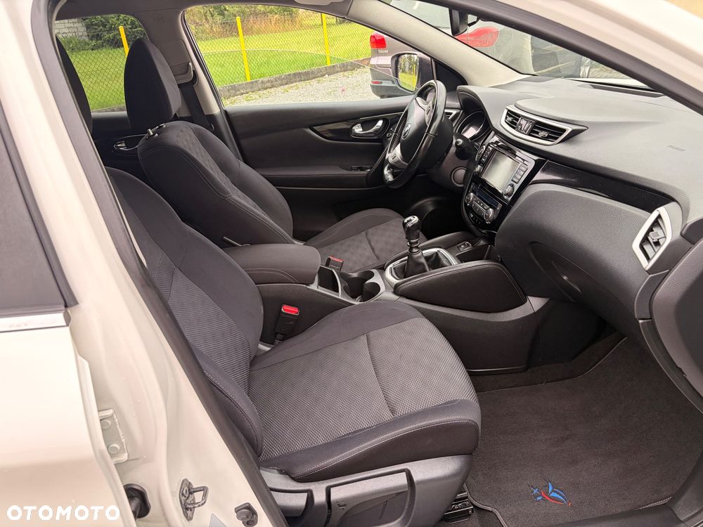 Nissan Qashqai 1.2 DIG-T Tekna EU6 - 3