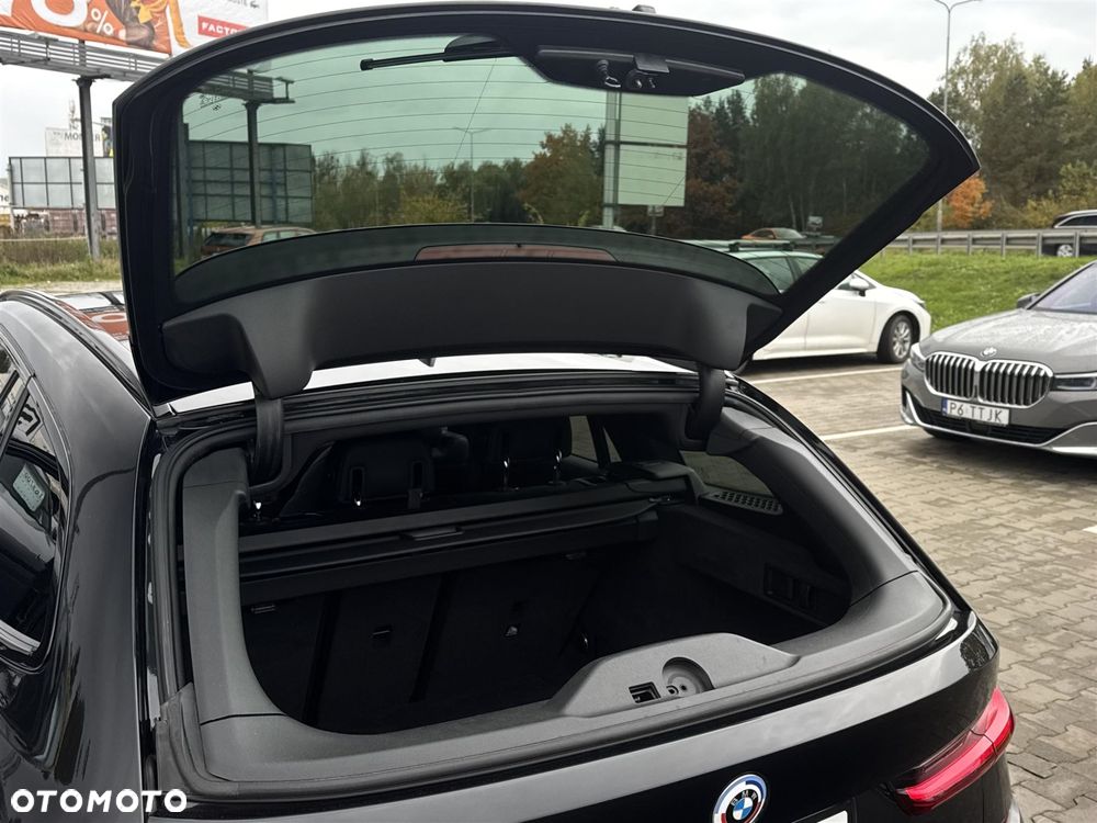 BMW Seria 3 330i xDrive - 24