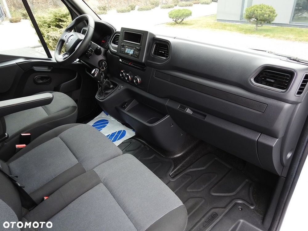 Renault MASTER  PLANDEKA 10 PALET WEBASTO TEMPOMAT LEDY PNEUMATYKA KLIMATYZACJA  165KM - 38