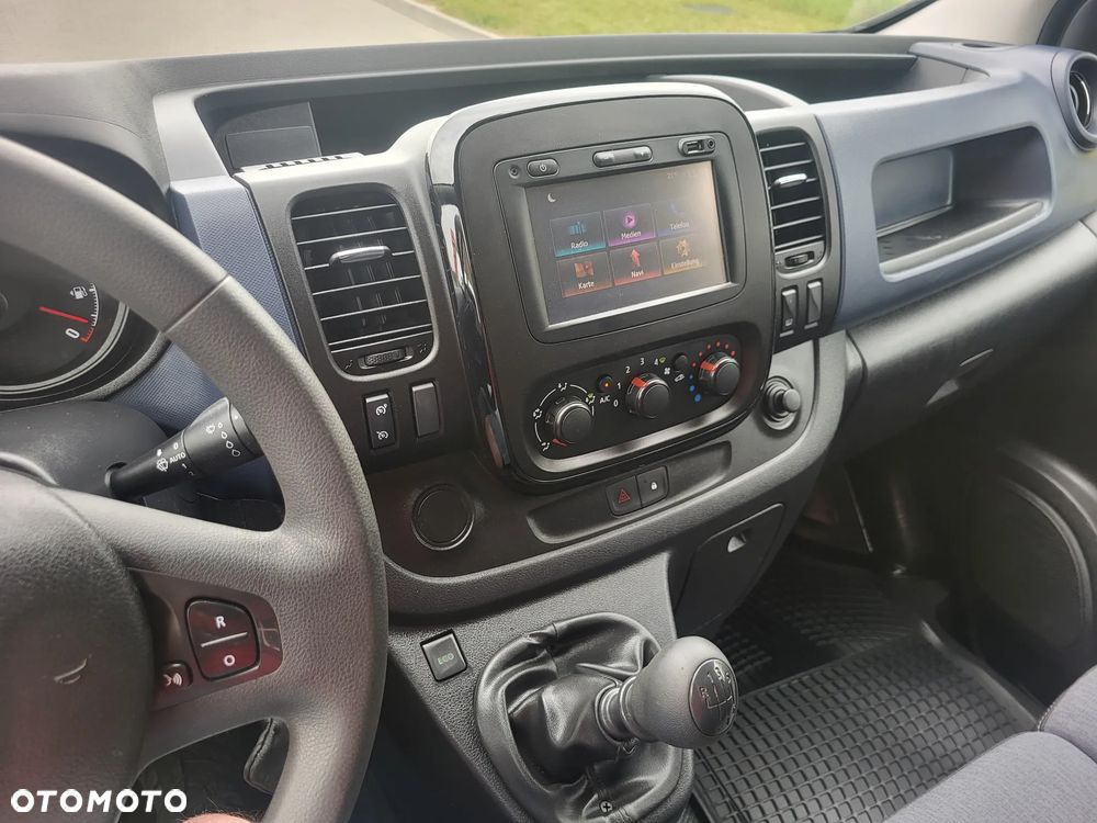 Opel Vivaro - 26
