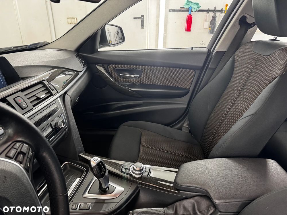 BMW Seria 3 - 15