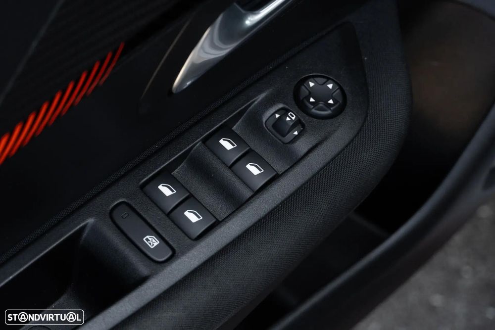 Peugeot e-208 50 kWh Active - 47