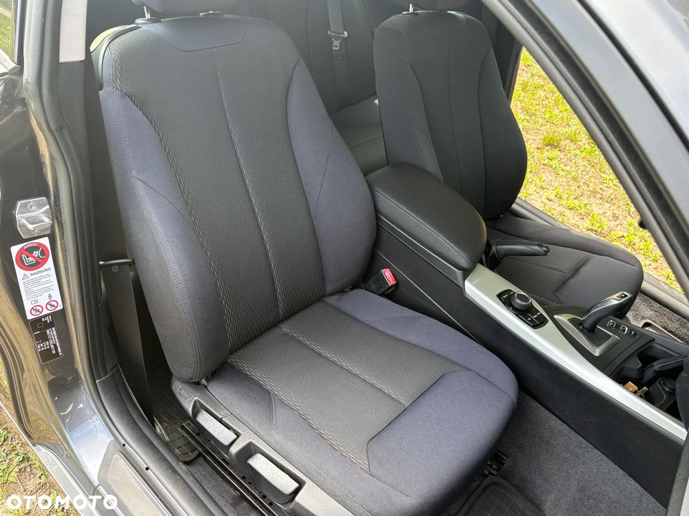 BMW Seria 1 116i - 16