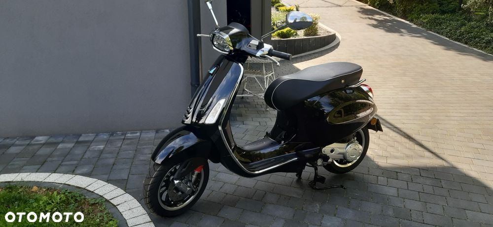 Piaggio Vespa - 3