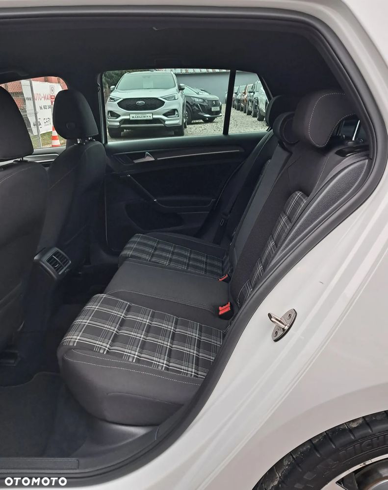 Volkswagen Golf GTD 2.0 TDI SCR DSG - 12