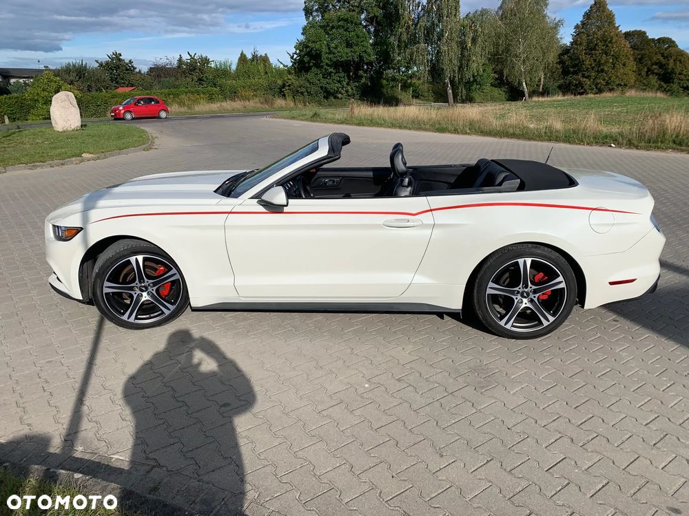 Ford Mustang - 11