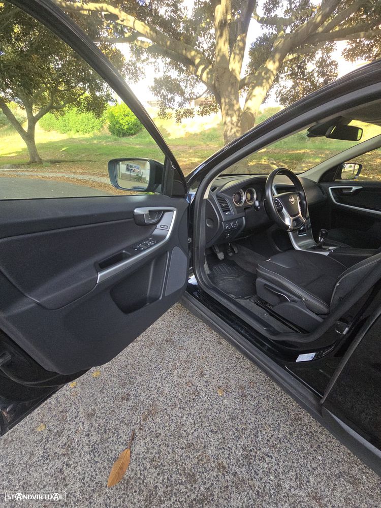 Volvo XC 60 2.0 D3 Drive Momentum Start/Stop - 15