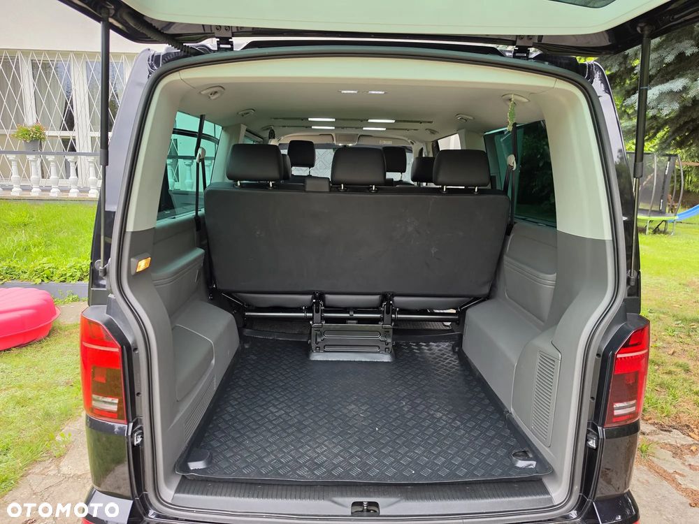 Volkswagen Caravelle - 16