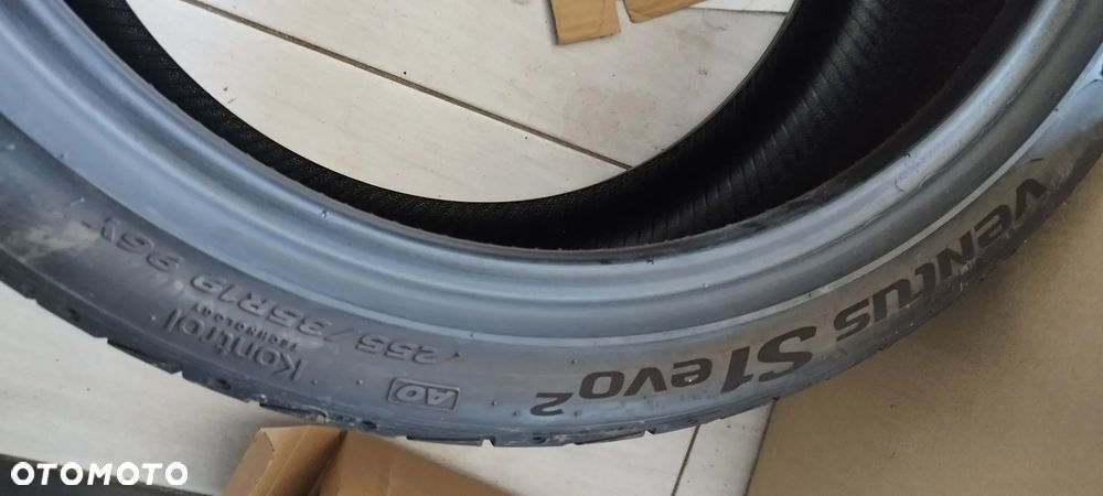 255/35/19 PIRELLI P ZERO tm rsc - 11