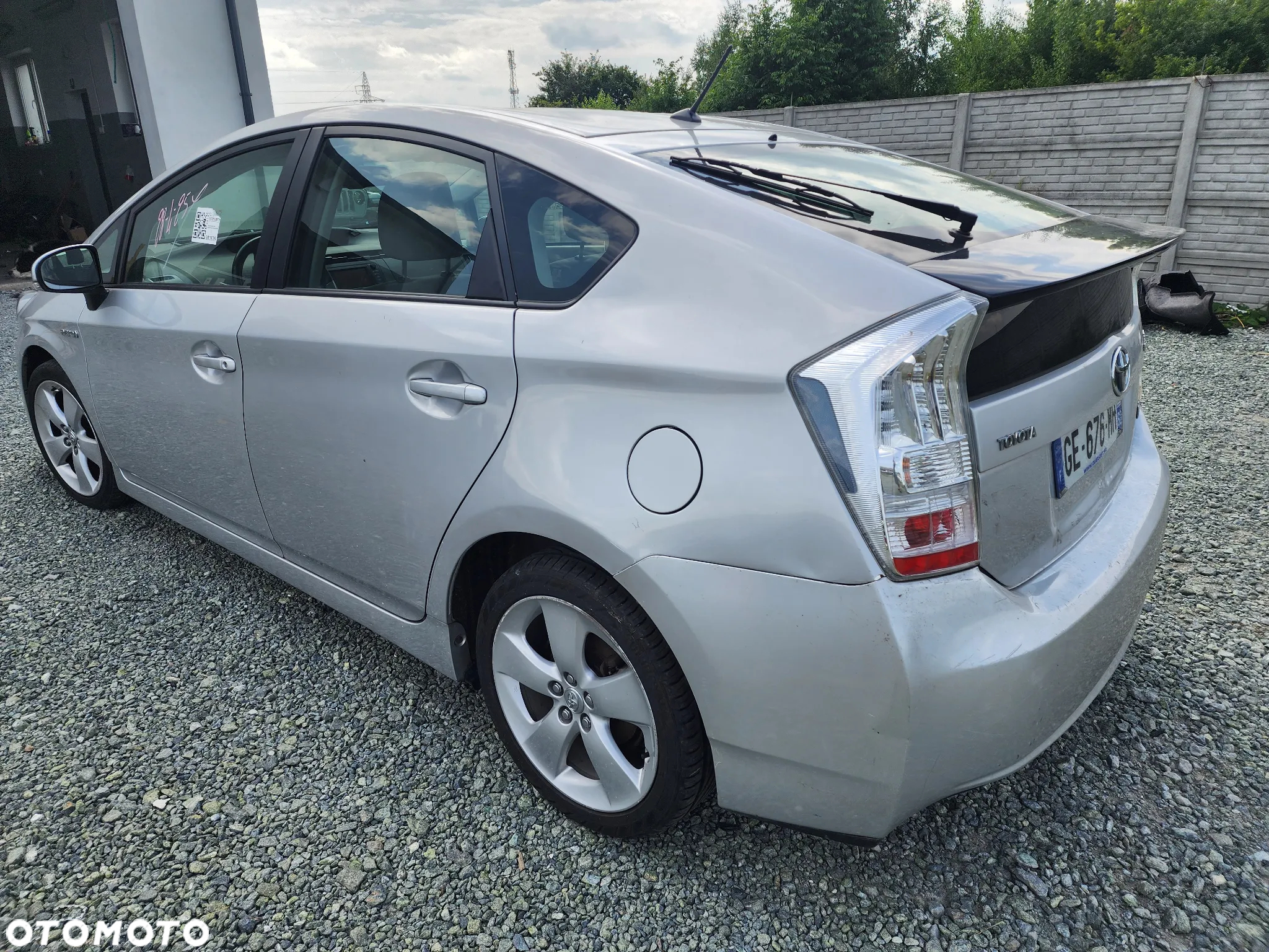 Toyota Prius (Hybrid) Executive - 7