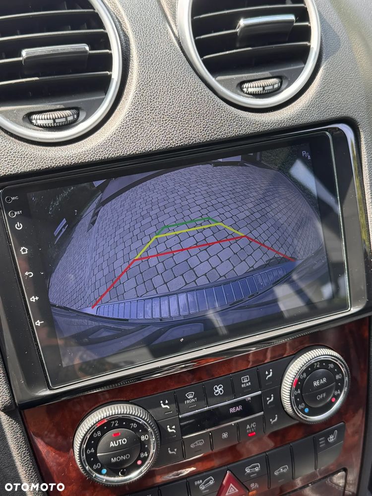 Mercedes-Benz ML 500 4-Matic - 37