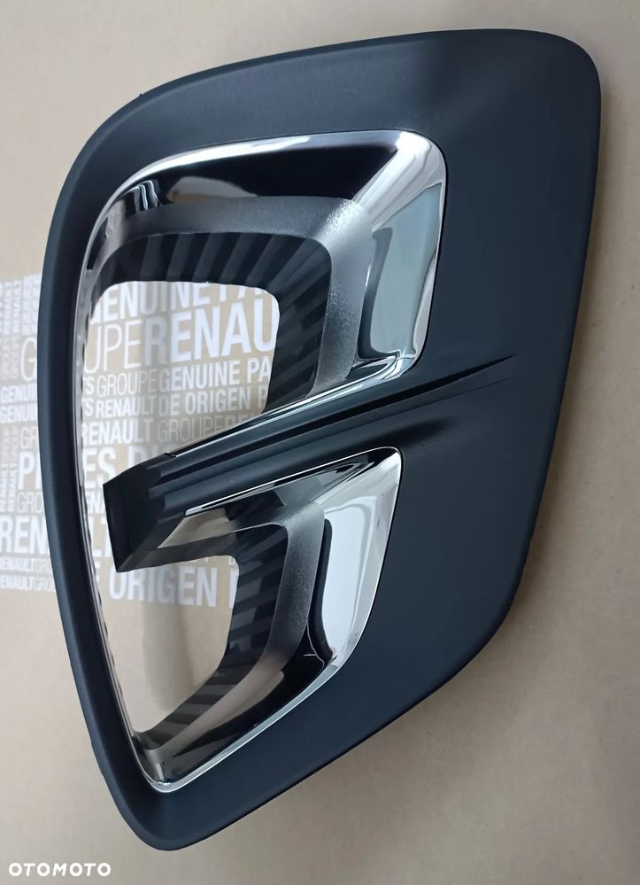 CAPTUR II LEWA PRAWA KRATKA HALOGENU ZDERZAKA - 3