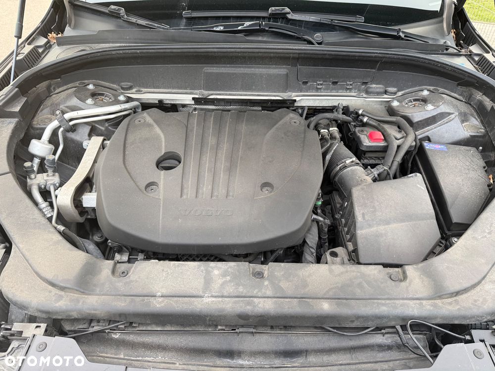 Volvo XC 60 B5 B AWD Momentum - 14