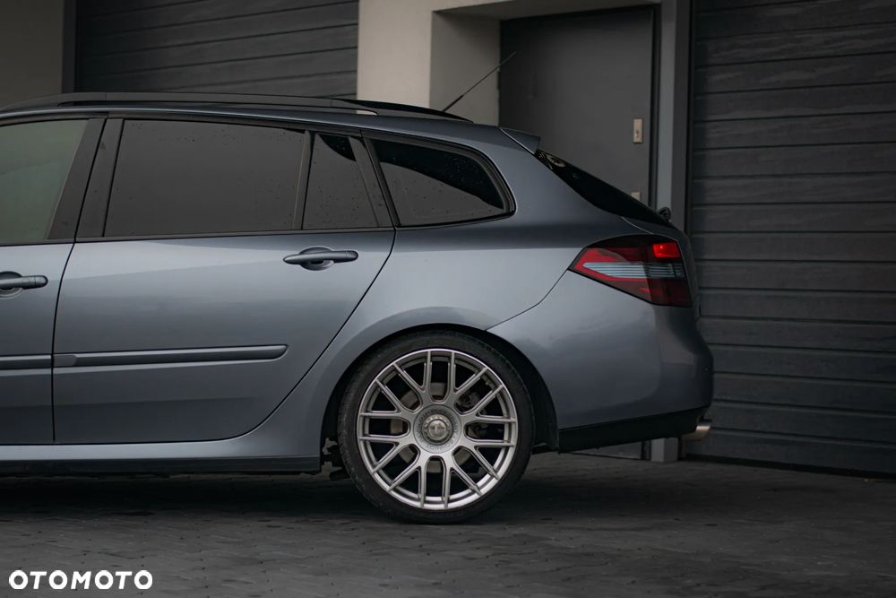 Renault Laguna 2.0 DCi Confort Dynamique - 4