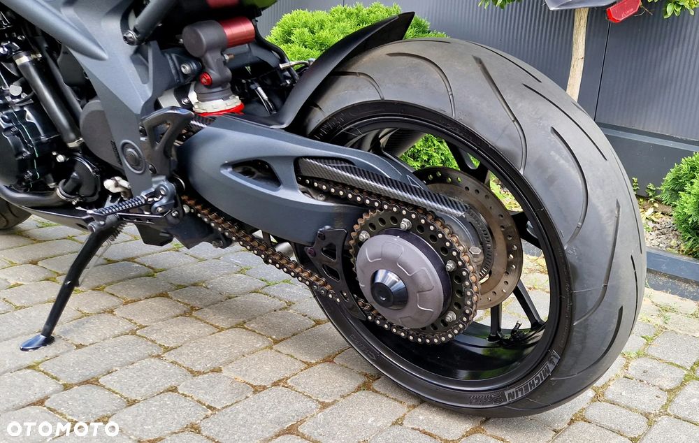 Triumph Speed Triple - 32