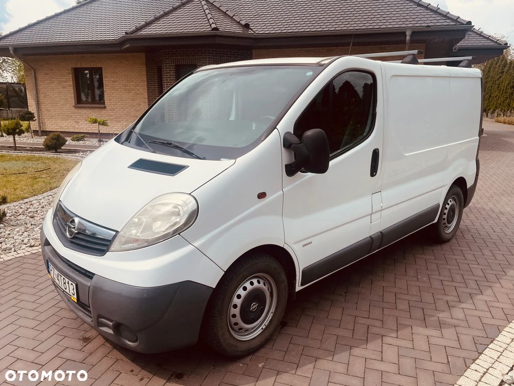 Opel Vivaro - 1