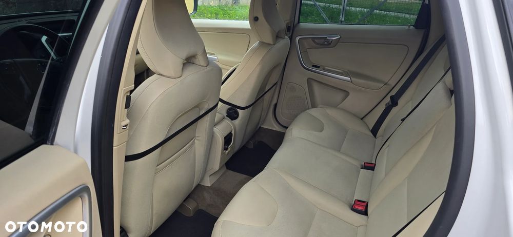 Volvo XC 60 D3 Kinetic - 6