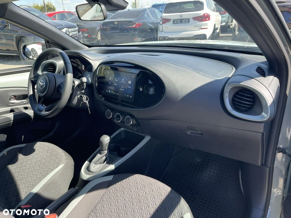 Toyota Aygo X 1.0 VVT-i Selection X-cite X-shift - 12