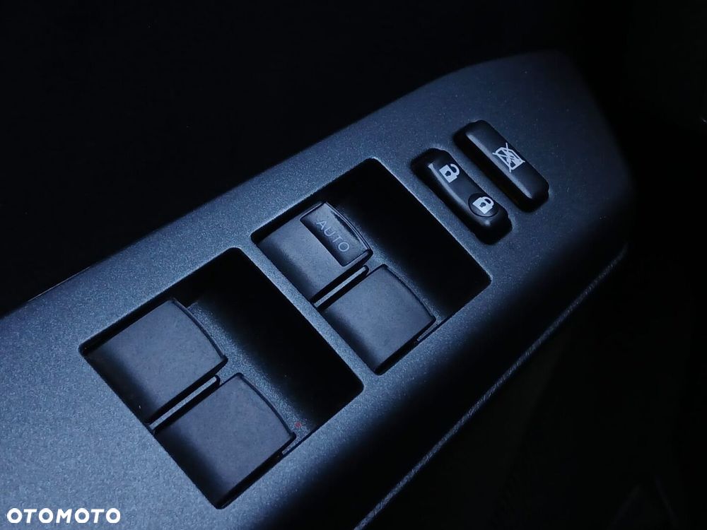 Toyota RAV4 Hybrid Premium 4x2 - 30
