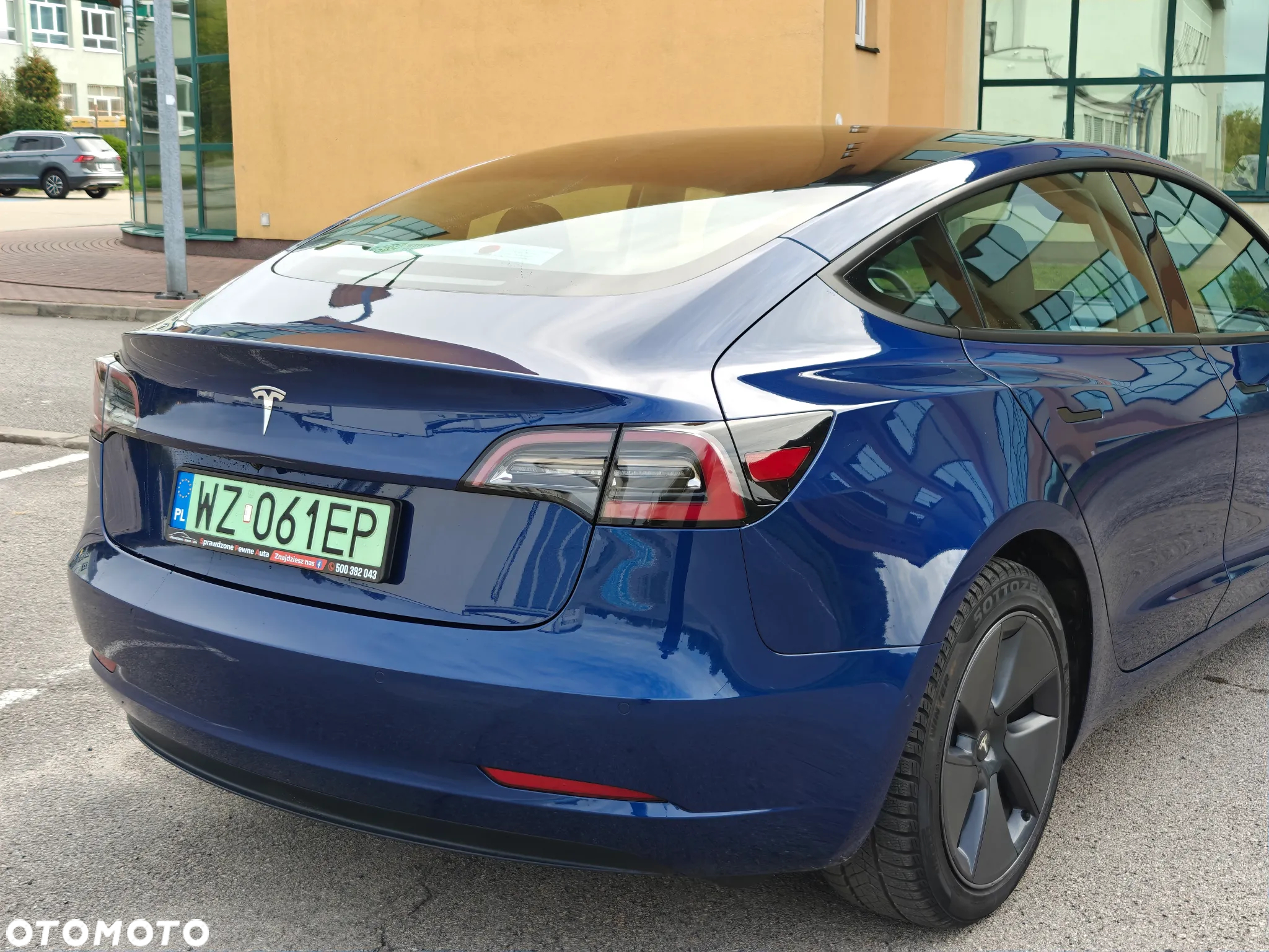 Tesla Model 3 Long Range RWD - 5