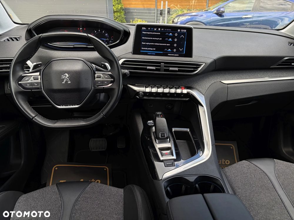 Peugeot 5008 1.6 PureTech Allure S&S EAT8 - 34