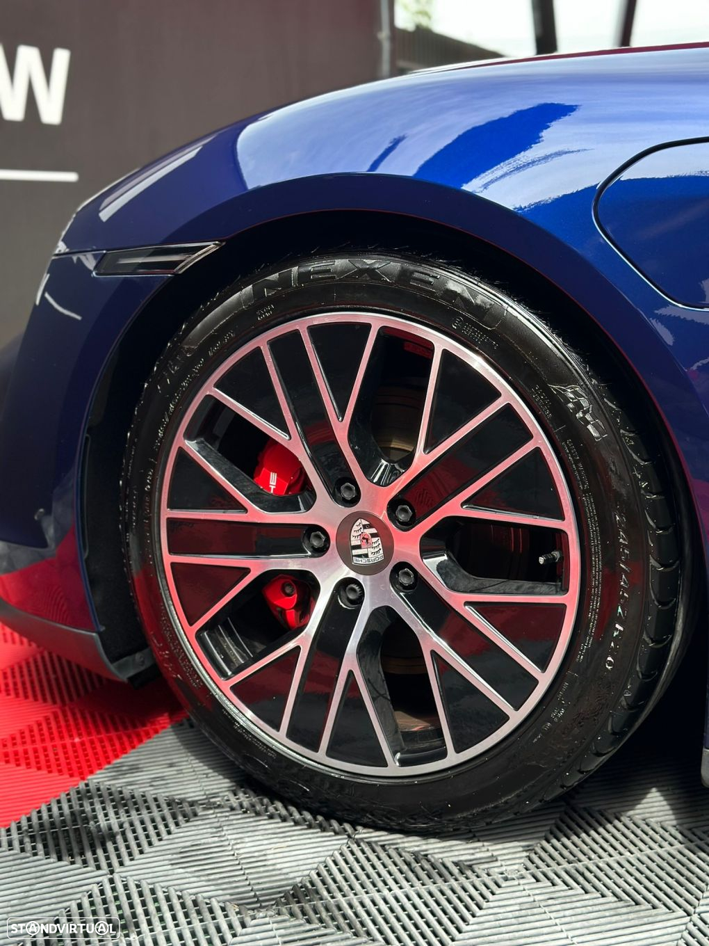 Porsche Taycan 4S - 26
