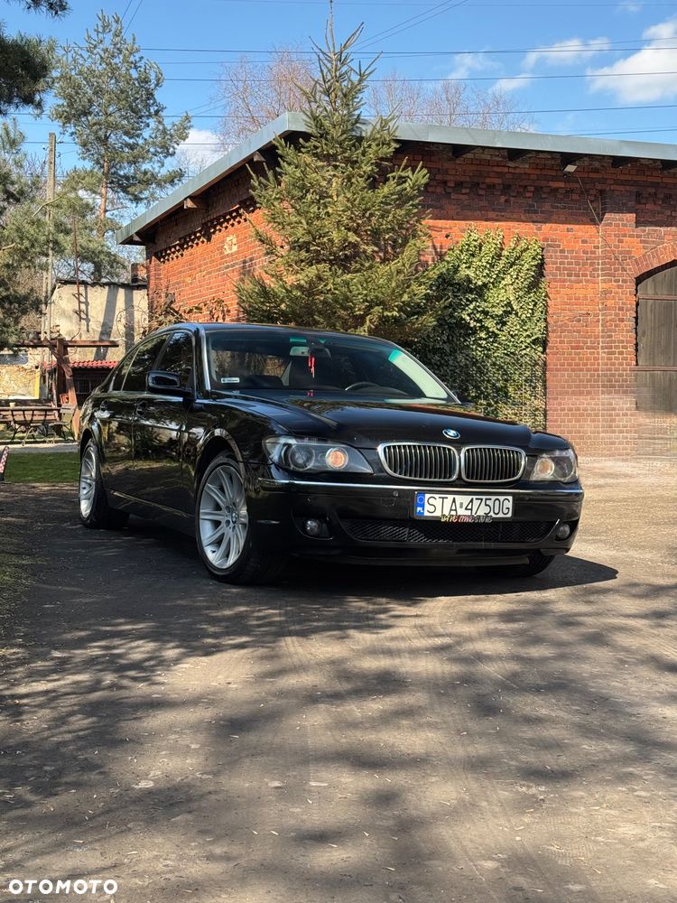 BMW Seria 7 750i L - 3