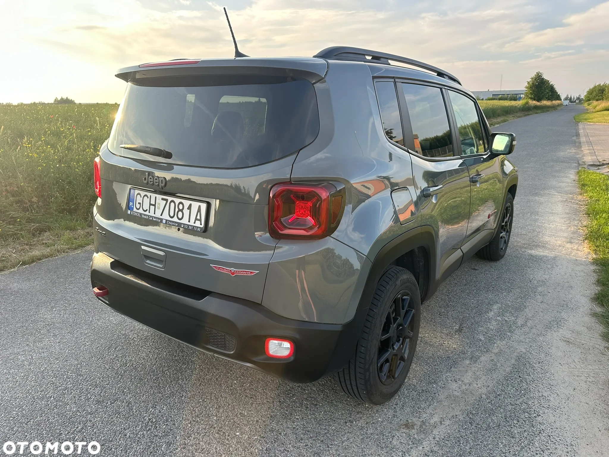 Jeep Renegade - 8