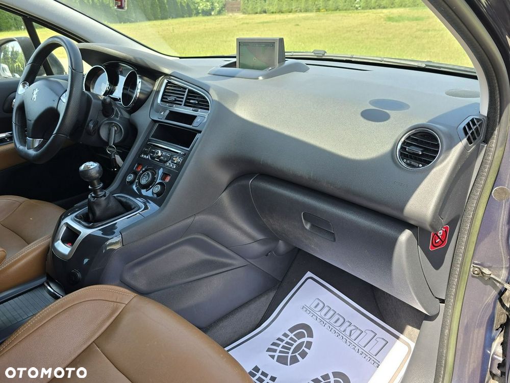 Peugeot 5008 - 27