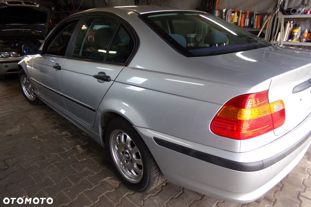 BMW Seria 3 316i - 8