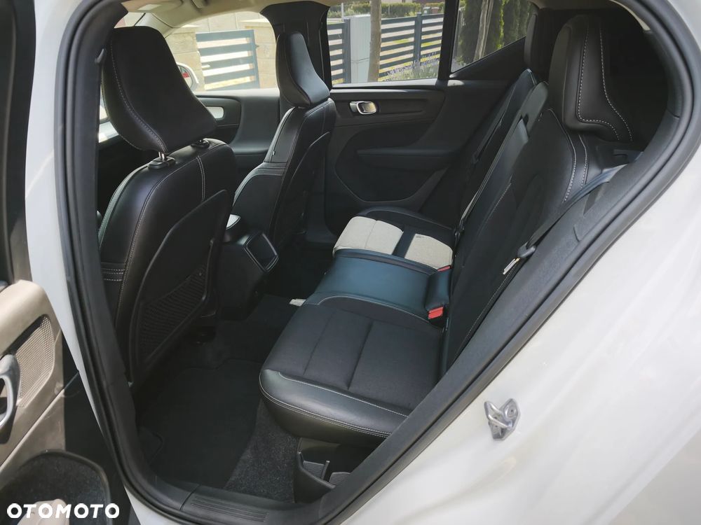Volvo XC 40 T3 Momentum - 12
