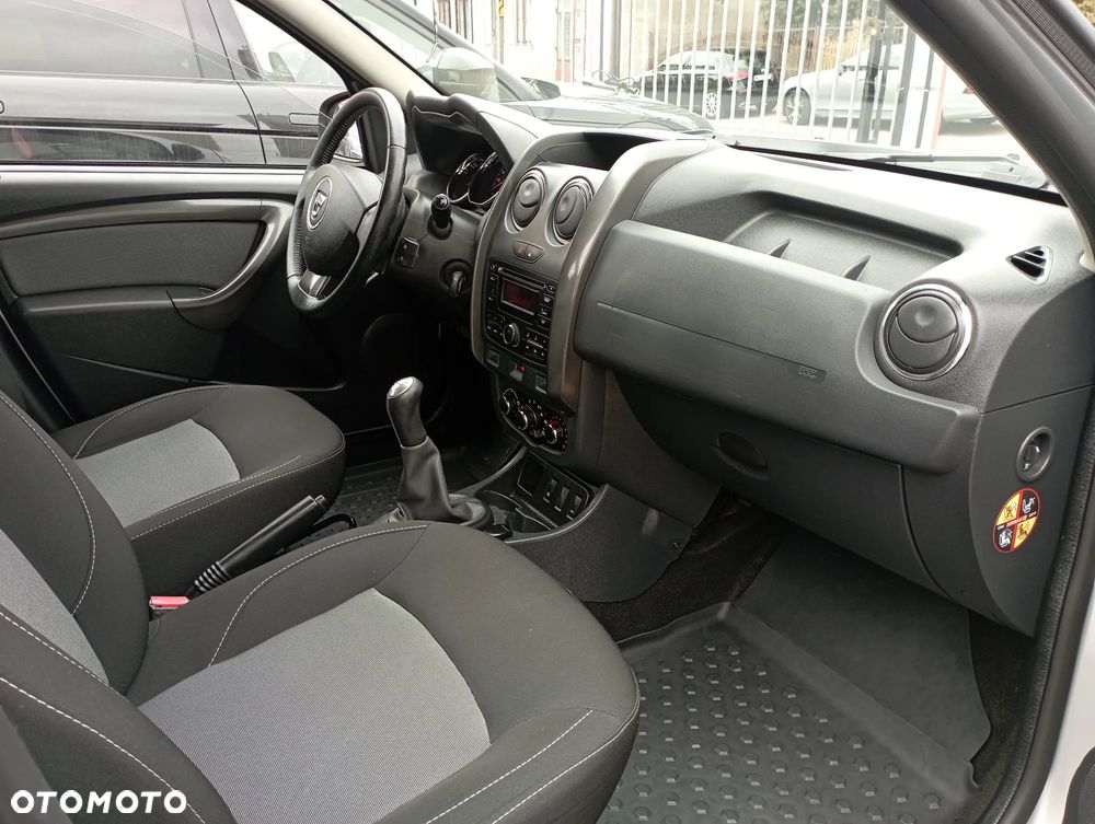 Dacia Duster 1.6 SCe Ambiance S&S - 9