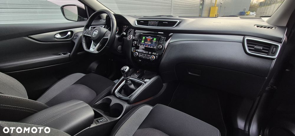 Nissan Qashqai 1.3 DIG-T N-WAY - 15
