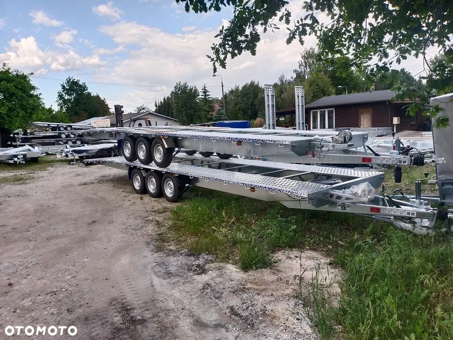 Niewiadów Indiana 8,5 m, pod 2 auta - 7
