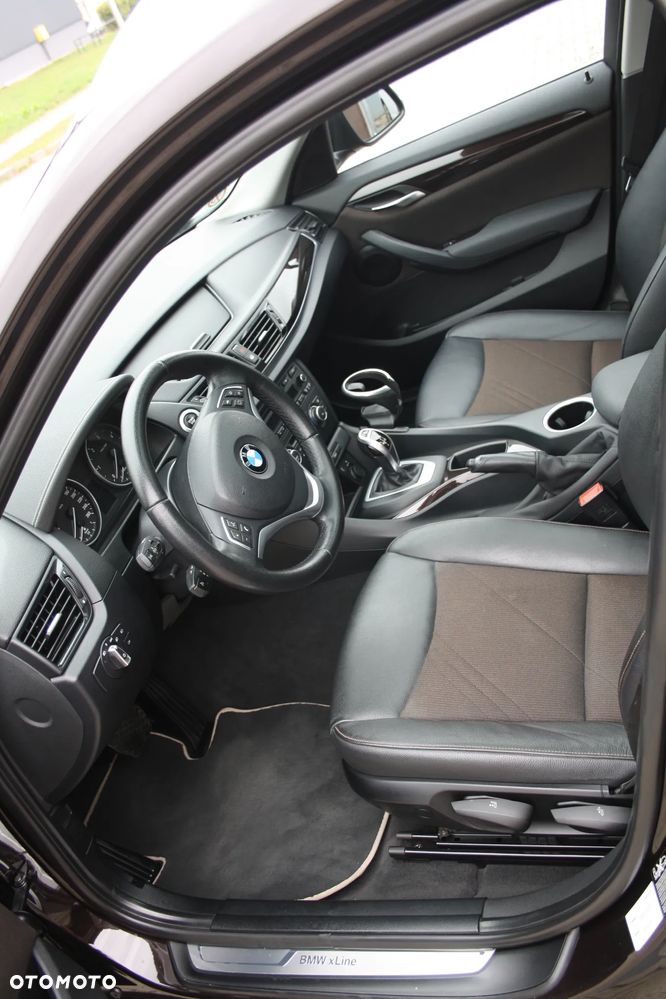 BMW X1 xDrive18d xLine - 29