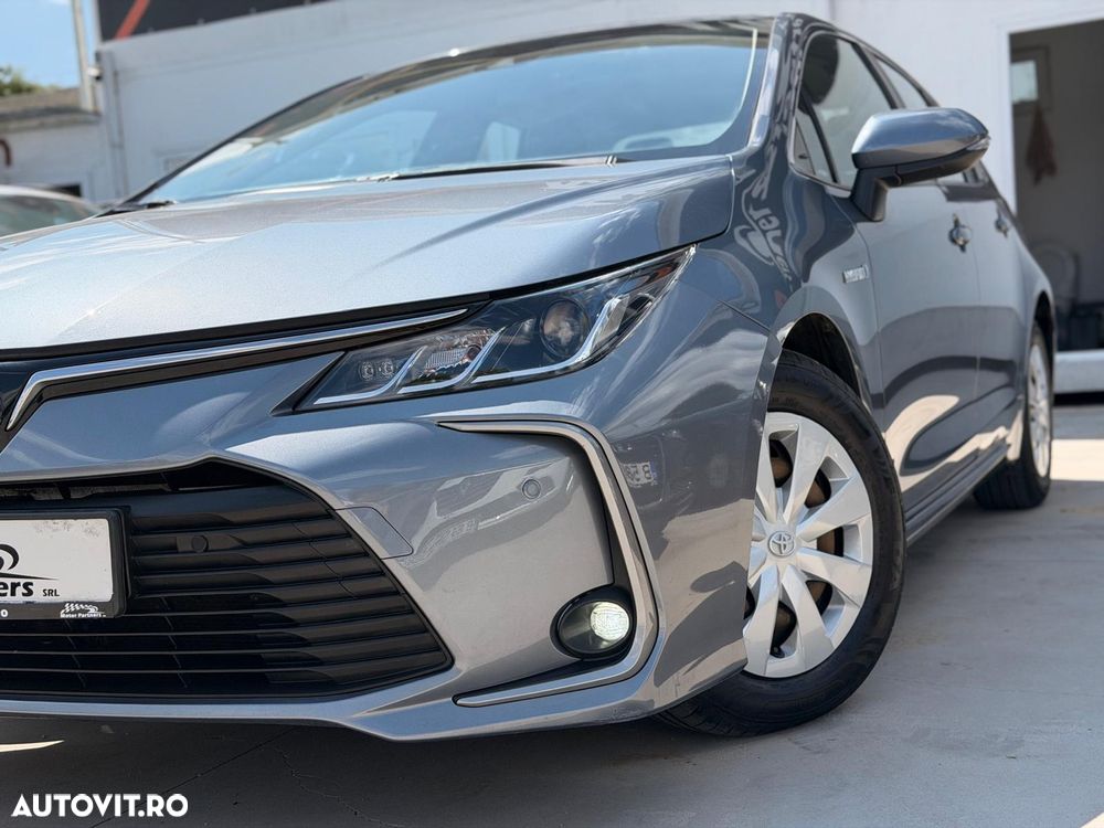 Toyota Corolla 1.8 HSD Business - 15