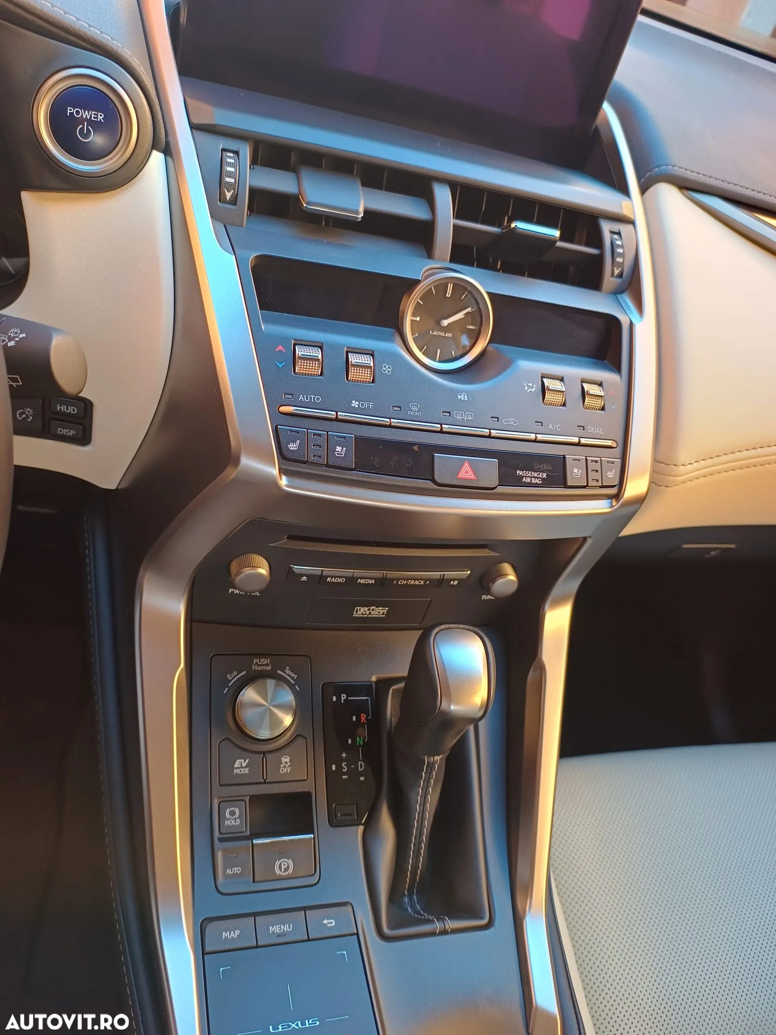 Lexus Seria NX - 34