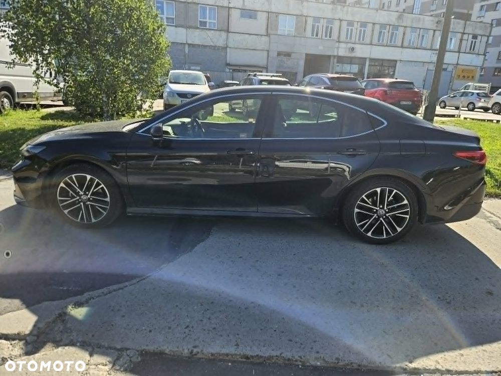 Toyota Camry 2.5 Hybrid Dynamic Force Executive e-CVT - 3