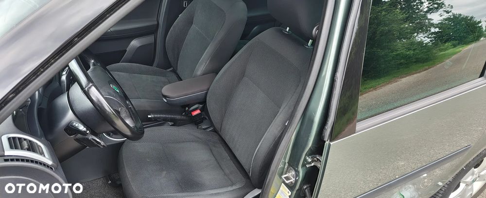 Skoda Roomster 1.6 16V - 17