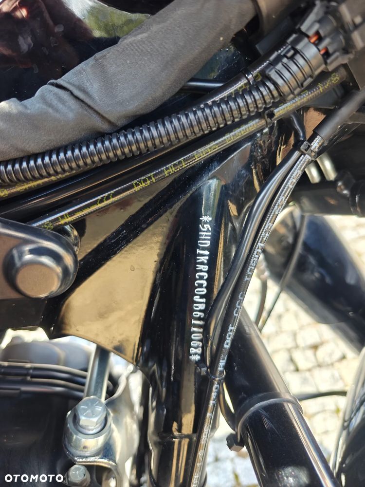 Harley-Davidson Touring Street Glide - 11