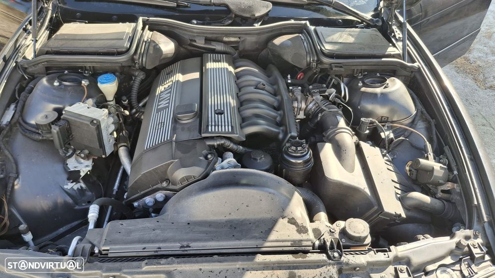 BMW 528 i Touring - 9