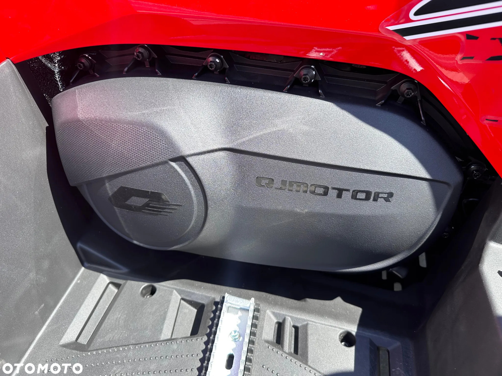 QJMOTOR SFA 600 - 6